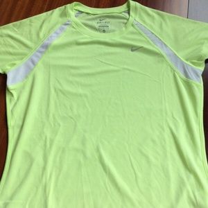 New! Nike Women's Medium Running Short Sleeve Neon